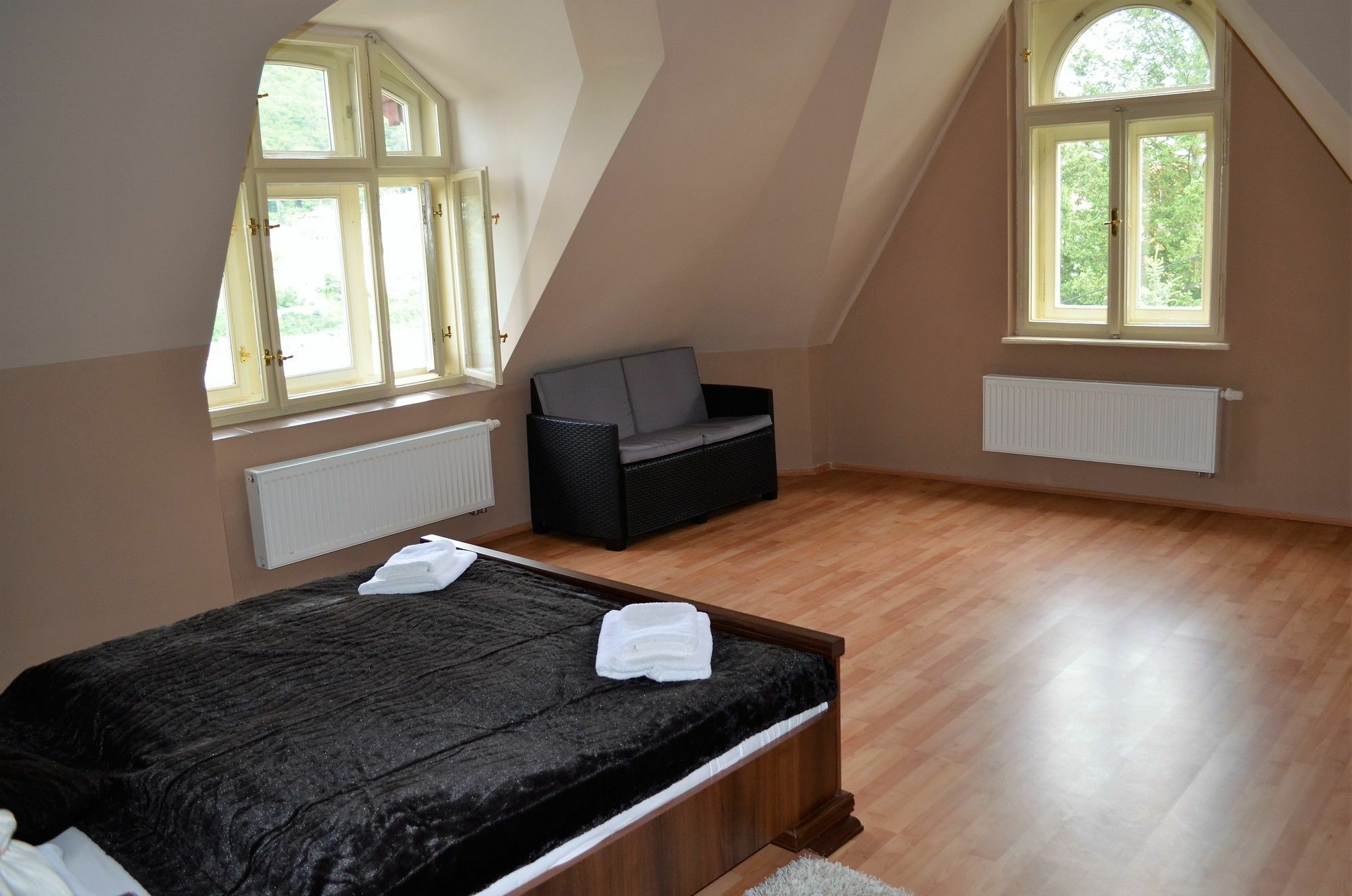 Villa Sofia Apartments Karlsbad Exteriör bild